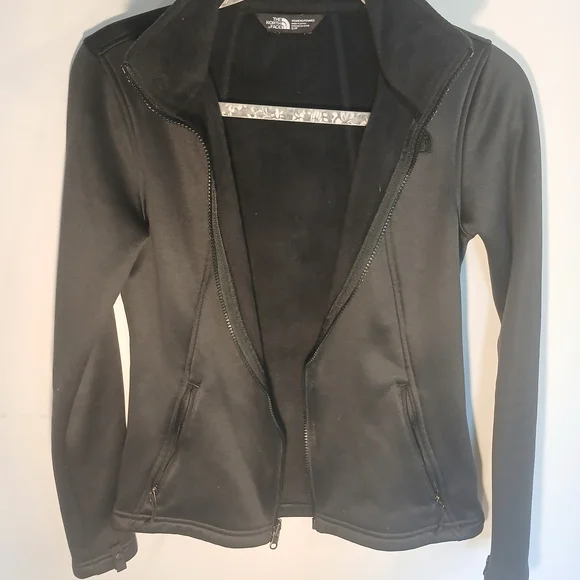 The North Face Women's Black Jacket - Picture 12 of 15